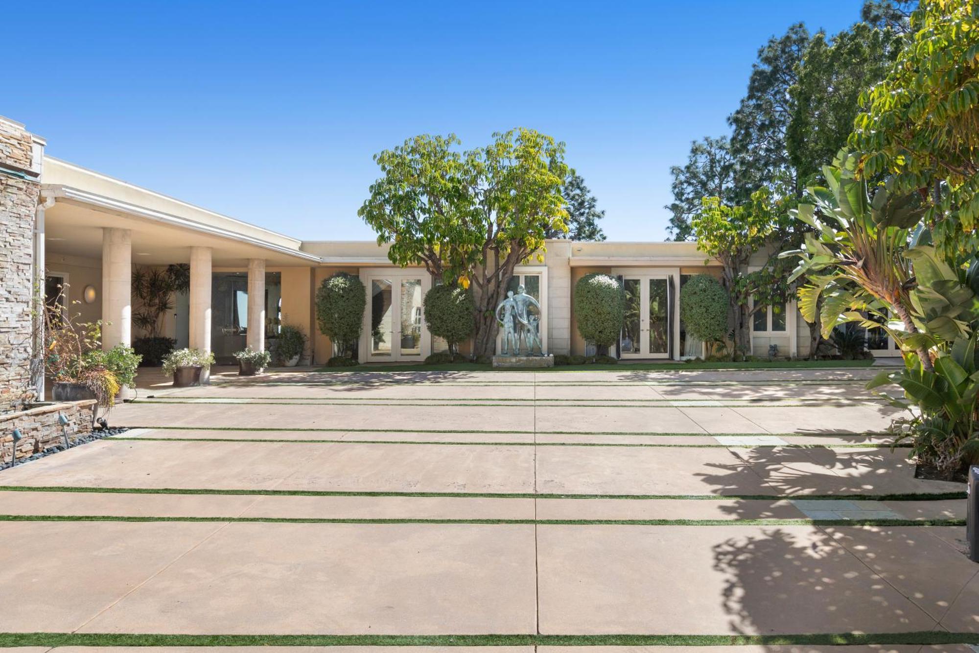 Trousdale Grand Villa Los Angeles Exterior photo
